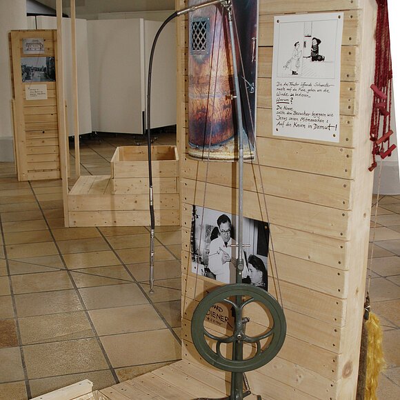 Zahnärztliche Instrumente - Ausstellung Speichergeflüster